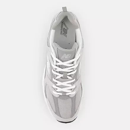 530 Sneaker (Raincloud   Grey   Metallic Silver)