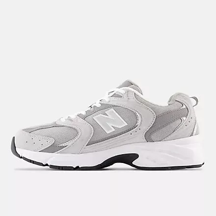 530 Sneaker (Raincloud   Grey   Metallic Silver)