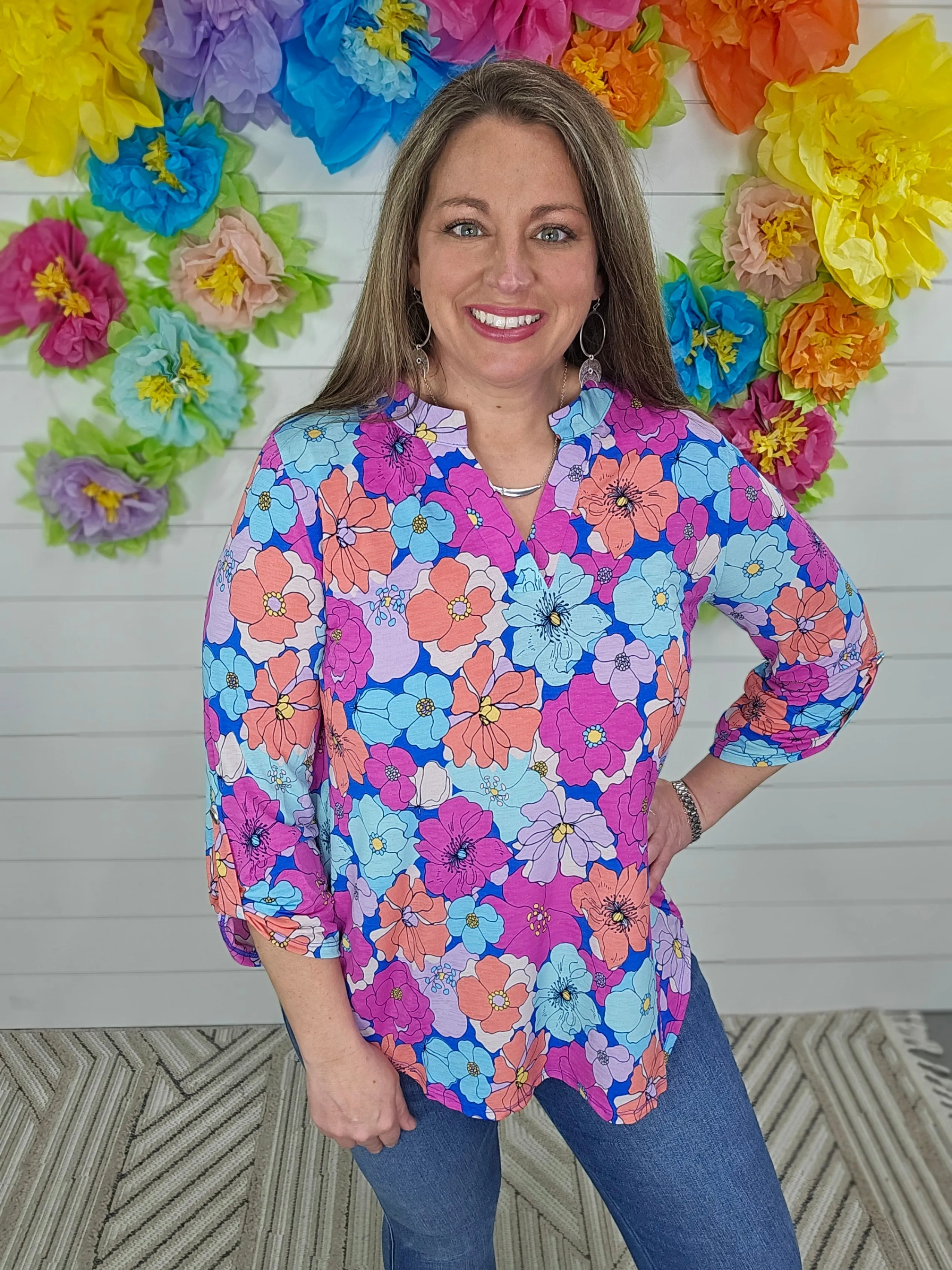 BLUE LARGE FLORAL PRINT 3/4 SLEEVE LIZZY TOP