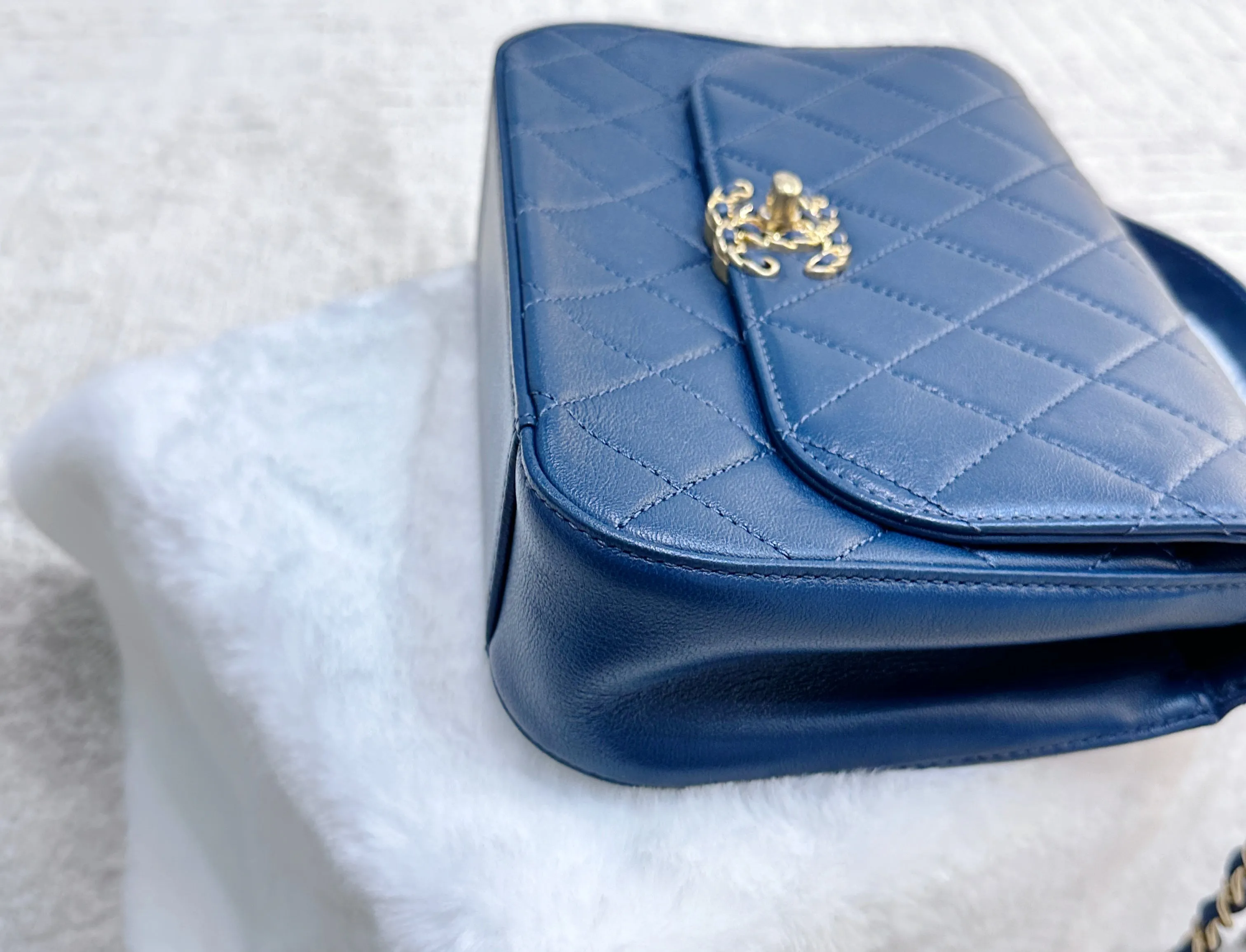 CHANEL Infinity Chain Quilted Leather Crossbody Bag Blue