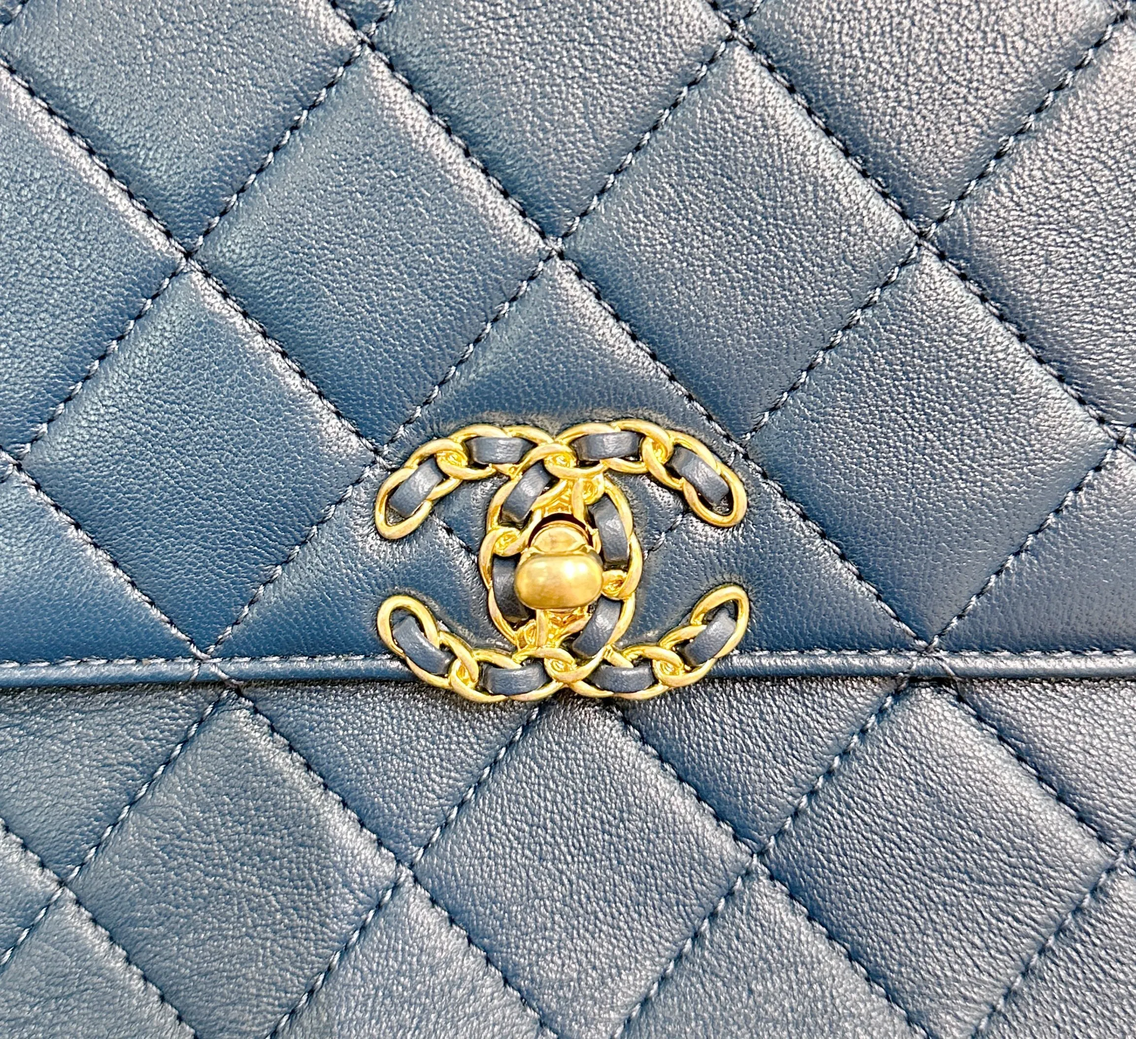 CHANEL Infinity Chain Quilted Leather Crossbody Bag Blue