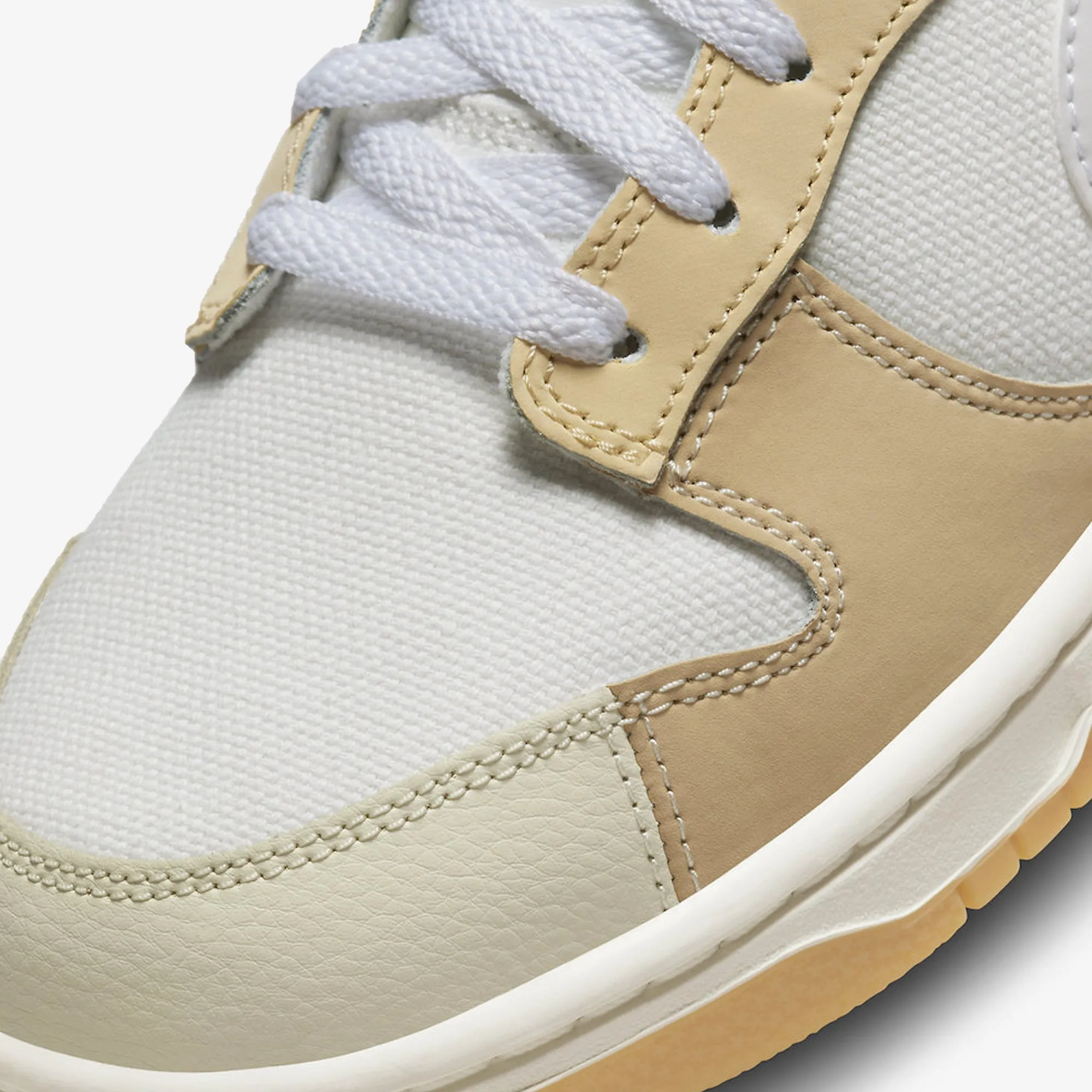 DUNK LOW SE 'WHITE/SAIL-WHITE-SANDDRIFT'