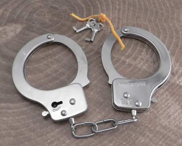 Metal Handcuffs with keys