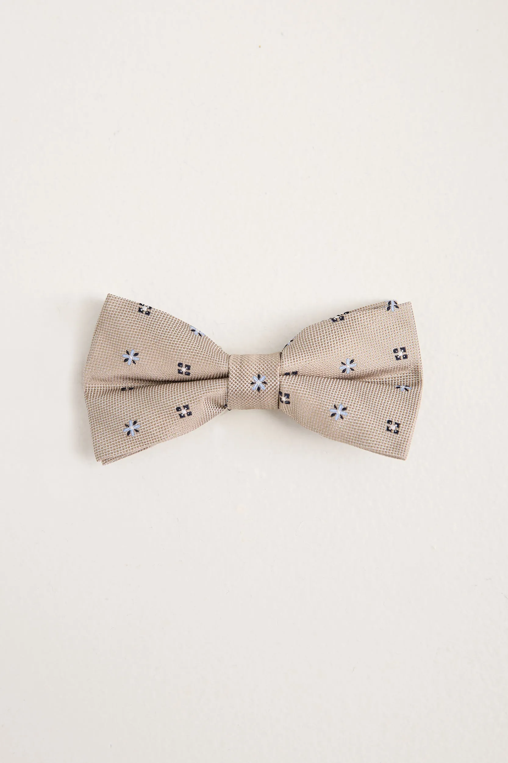 Micro pattern silk bow tie