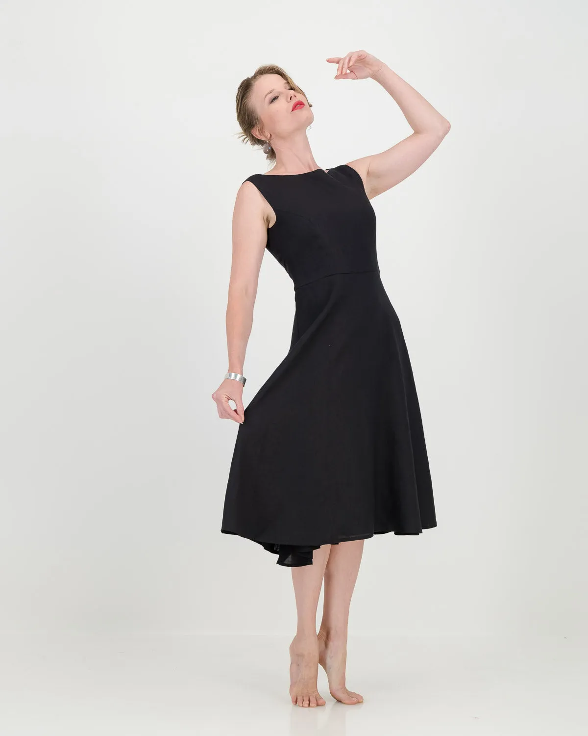 mpilo linen boatneck dress - black