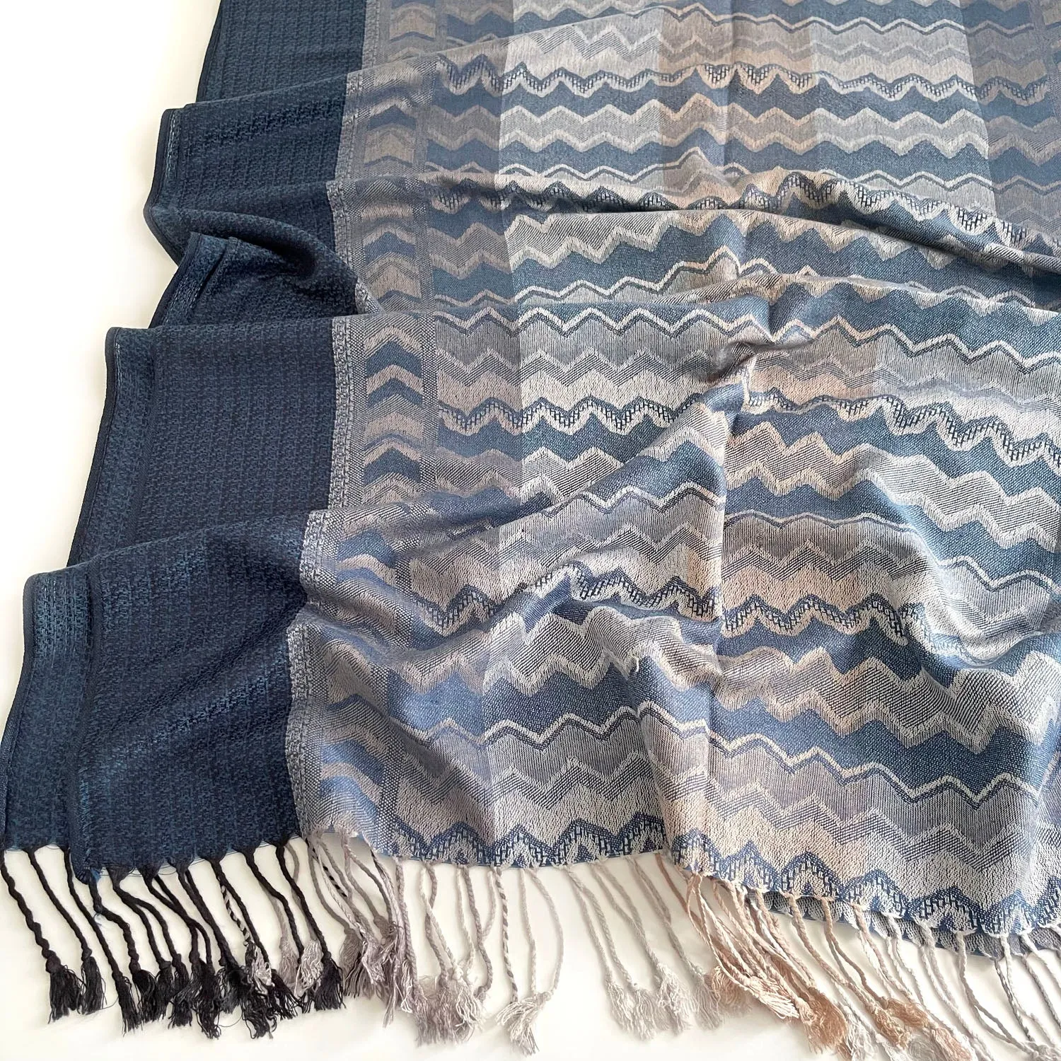 MULTICOLOUR NAVY WAVE PRINT PASHMINA SHAWL SCARF