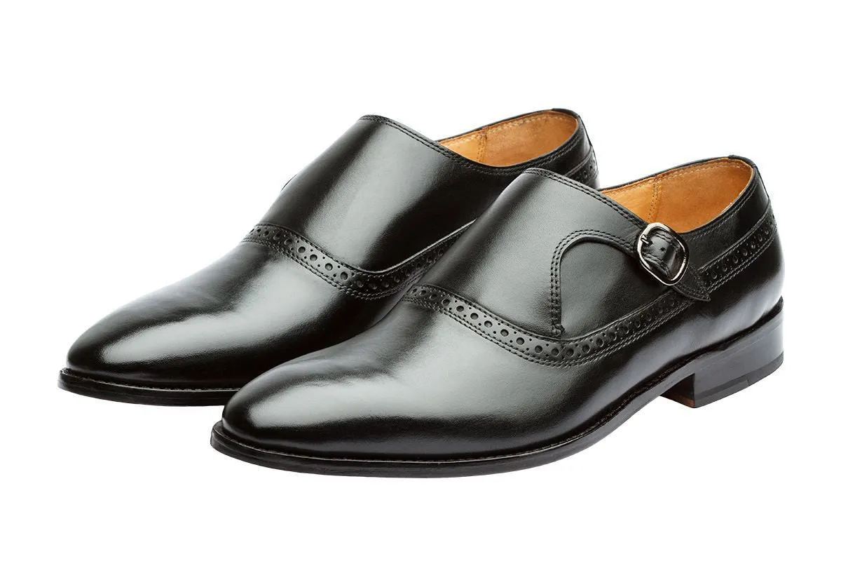 PLAIN TOE SINGLE STRAP BROGUE MONK– BLACK