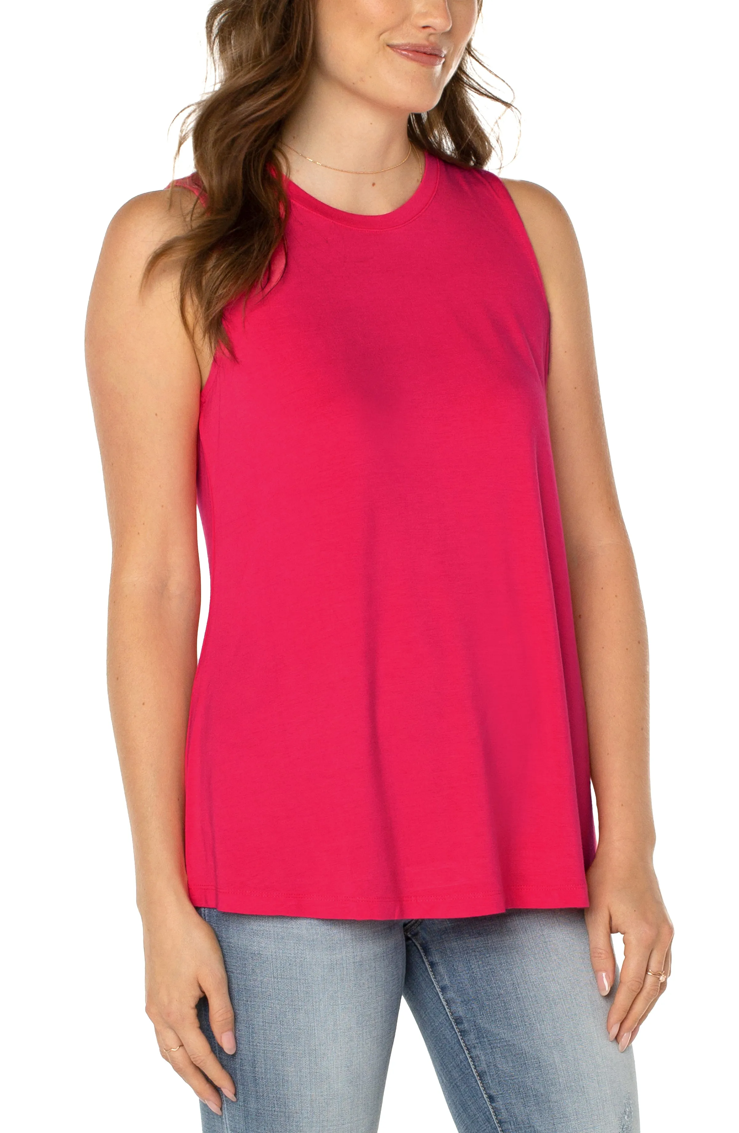 SLEEVELESS SCOOP NECK TANK