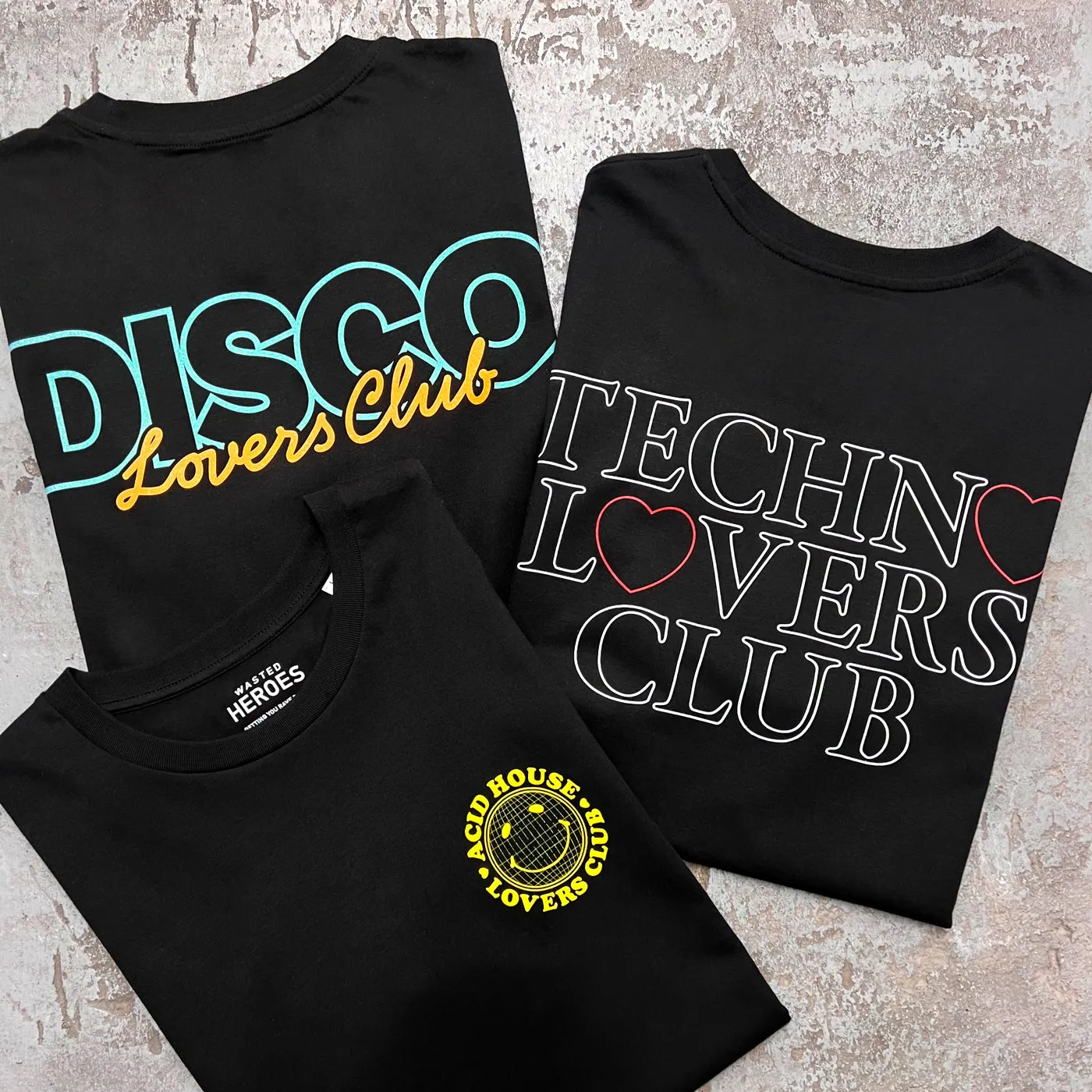 Techno Lovers Front Print - Tshirt - Black